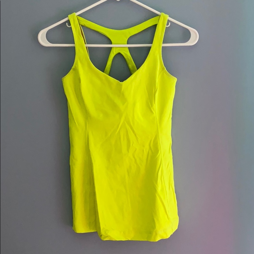 lululemon tank top size 4 built in bra green yello